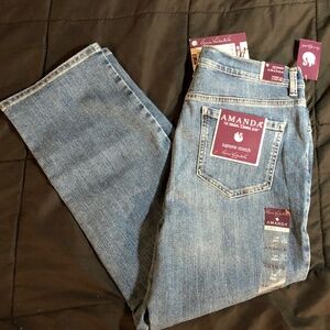 Gloria Vanderbilt Amanda Women's sz 14 P Tapered Leg Denim Blue Jeans NWT